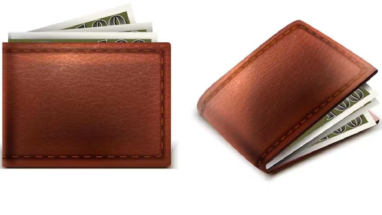 টাকা এবং কার্ড আলাদা পকেটে রাখুন যাতে ভিড়ের মধ্যে ব্যাগ খুললে সবটা দেখা না যায়। ব্যাগের সবচেয়ে সুরক্ষিত চেইন বা ভিতরের পকেটে ওয়ালেট রাখা নিরাপত্তার দিক থেকেও গুরুত্বপূর্ণ। Free pik