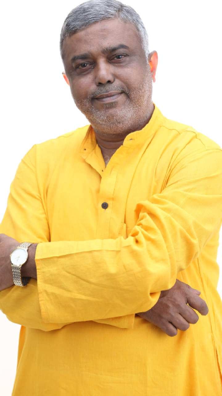 ইডির পর এবার আয়কর তল্লাশি! বিপাকে দেবাশীষ কুমার!