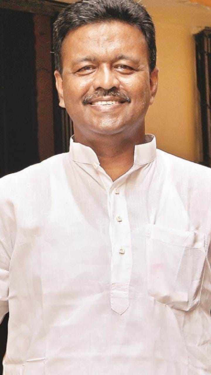 'প্রার্থী নেই, গুণ্ডার বেলের অপেক্ষায় বিজেপি', খিদিরপুরে প্রচারে নেমে কটাক্ষ ফিরহাদ হাকিমের