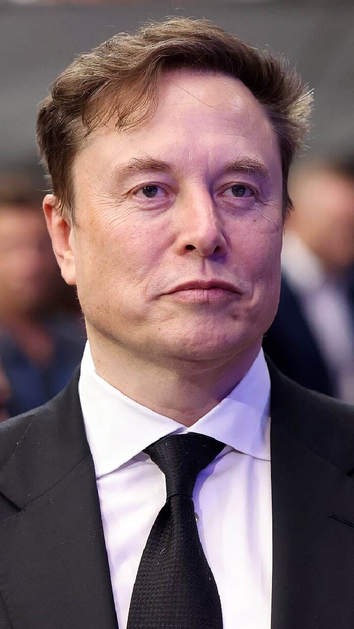 মাইক্রোসফটকে টেক্কা দিতে ইলন মাস্কের নতুন চমক! বাজারে এল শক্তিশালী এআই মডেল 'ম্যাক্রোহার্ড