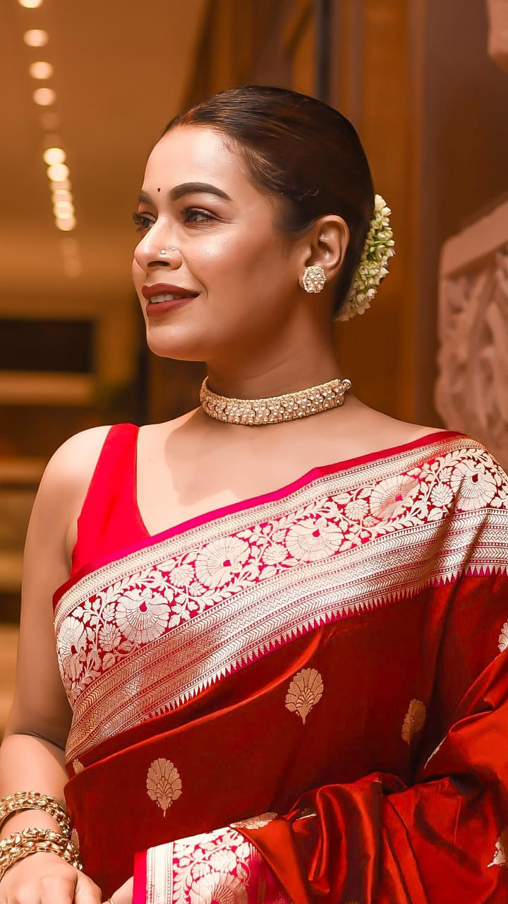 ভোট দিতে কোথায় পৌঁছে গেলেন ইমন? গত কয়েক মাসের ঘটনার বিরুদ্ধেই সওয়াল গায়িকার