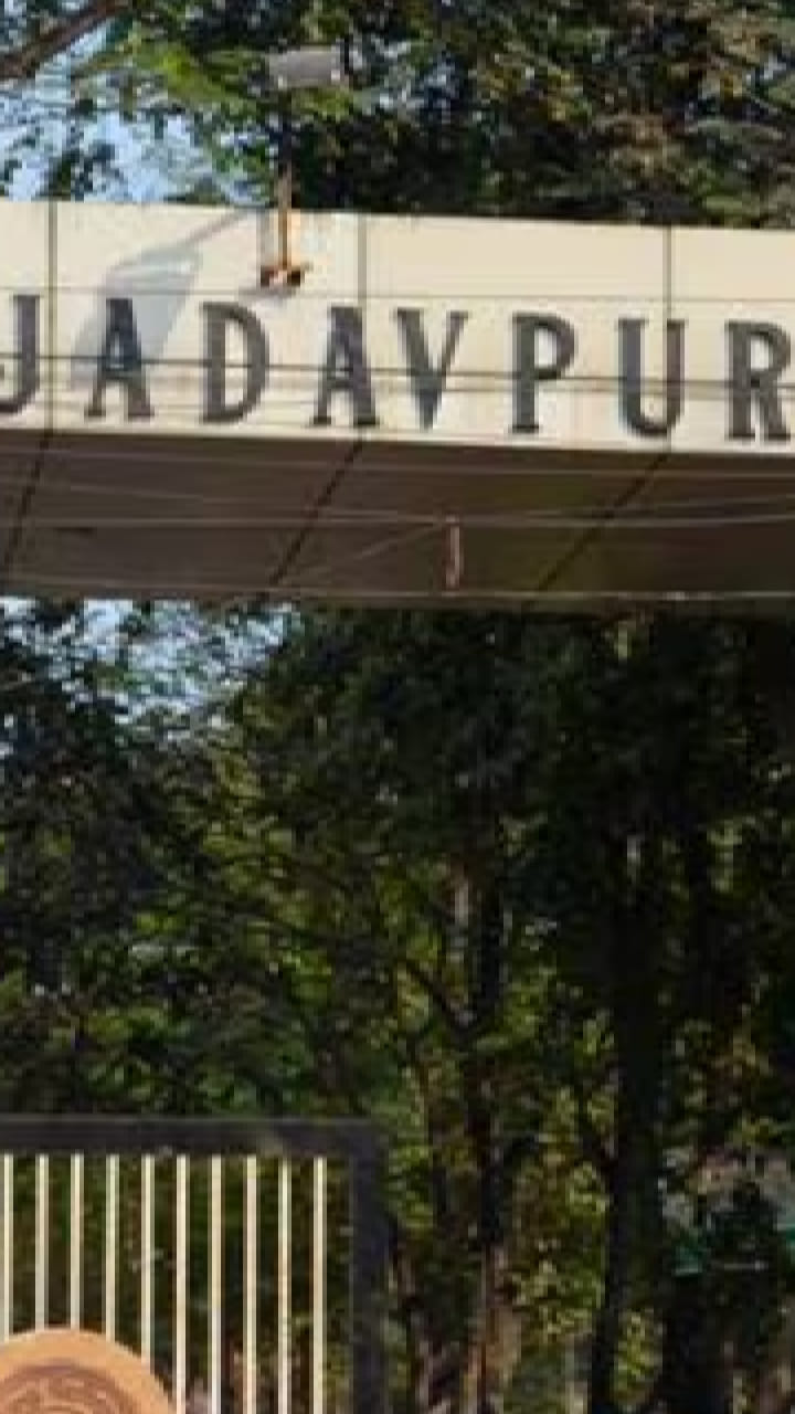 ২০১১ সালে রাজ্যে বিশ্ববিদ্যালয় ছিল ১২টি, এখন ৪২টি; শিক্ষা ব্যবস্থার উন্নতি নিয়ে সরব তৃণমূল