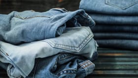 নতুন জিন্সের উজ্জ্বলতা ধরে রাখতে মানুন এই ৮টি অব্যর্থ টিপস