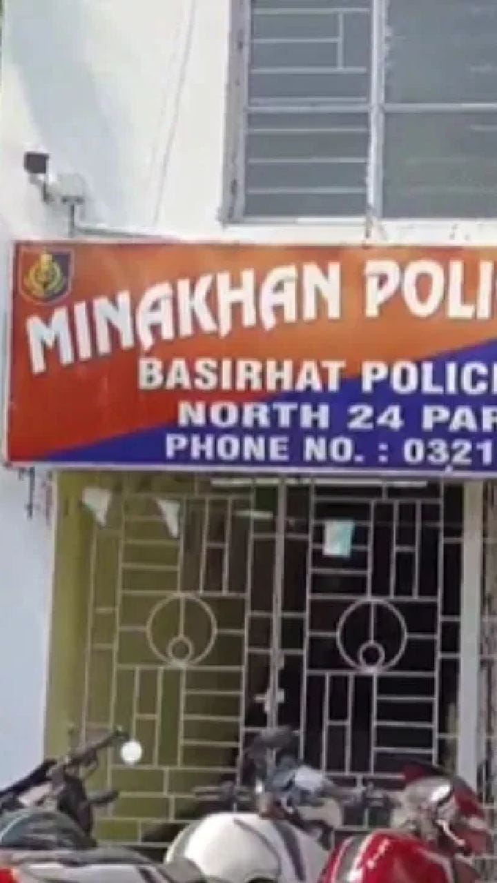 ভোটের আগে রণক্ষেত্র মিনাখাঁ! বাড়ি বাড়ি গিয়ে ভোটারদের হুমকি দেওয়ার অভিযোগ তৃণমূলের বিরুদ্ধে