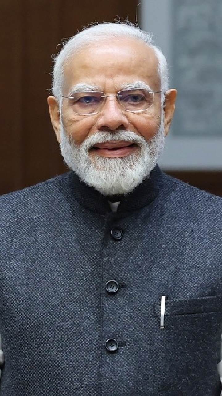 আজ বঙ্গে মোদীর সভার হ্যাটট্রিক, বঙ্গজয়ের লক্ষ্যে রাতে শহরে আসছেন অমিত শাহ