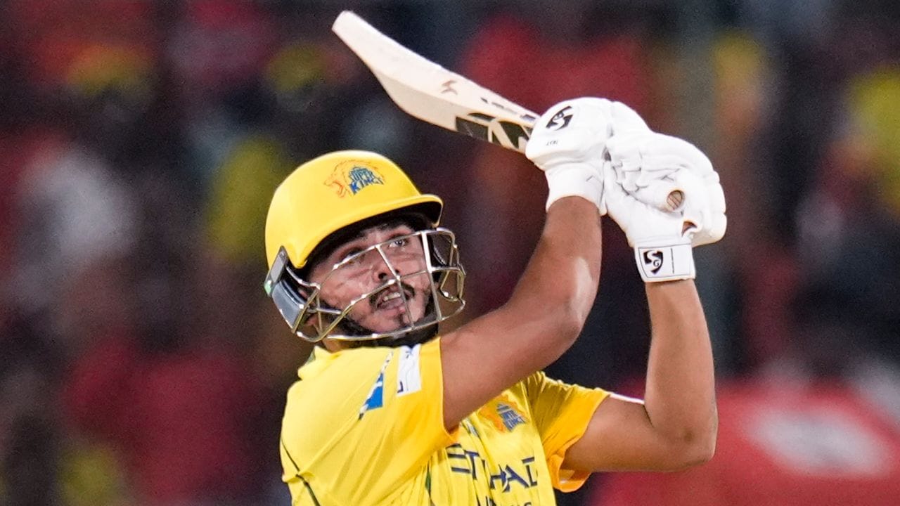 সিএসকে একটি বিবৃতিতে জানিয়েছে, আয়ুষের সেরে উঠতে ৬ থেকে ১২ সপ্তাহ লাগবে। সোশ্যাল মিডিয়ায় তাঁর দ্রুত আরোগ্য কামনা করছে ইয়োলো আর্মি। (PTI)