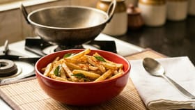 এটা করলেই কড়াইতে আর আলু আটকে যাবে না