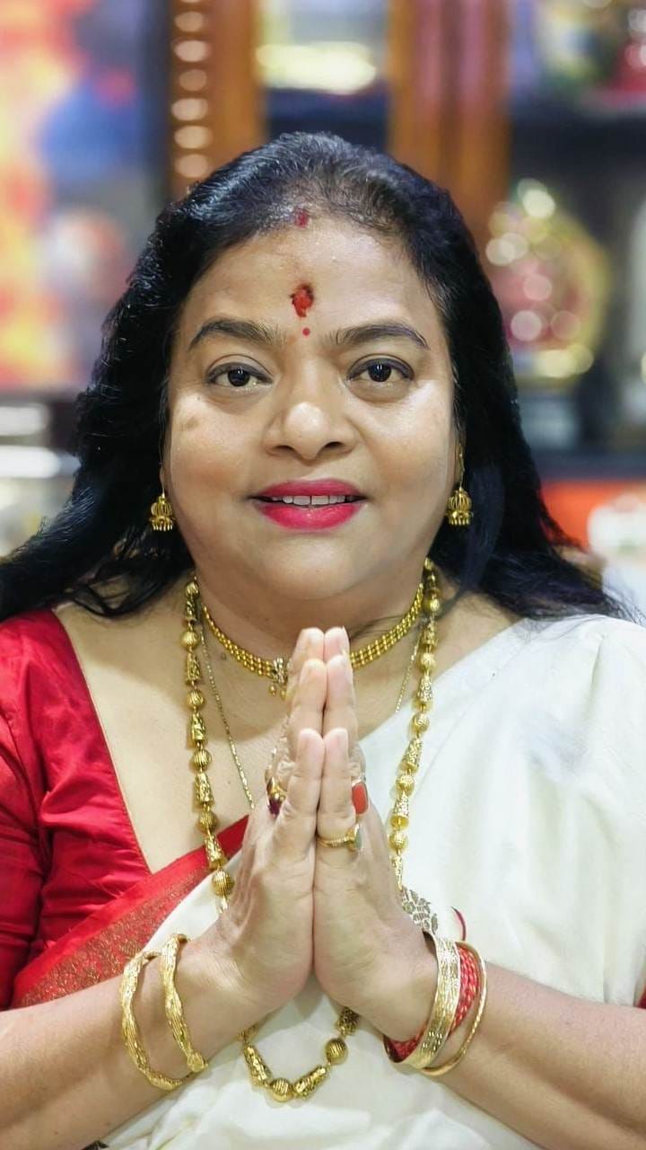 বেহালায় বিজেপির নির্বাচনী কার্যালয় ভাঙচুর, কাঠগড়ায় রত্না চট্টোপাধ্যায়!