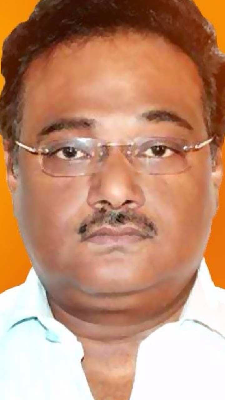 কলকাতায় শতাধিক বুথ বিদ্যুৎহীন! নির্বাচনের মুখে কমিশনের বিস্ফোরক দাবিতে চাঞ্চল্য