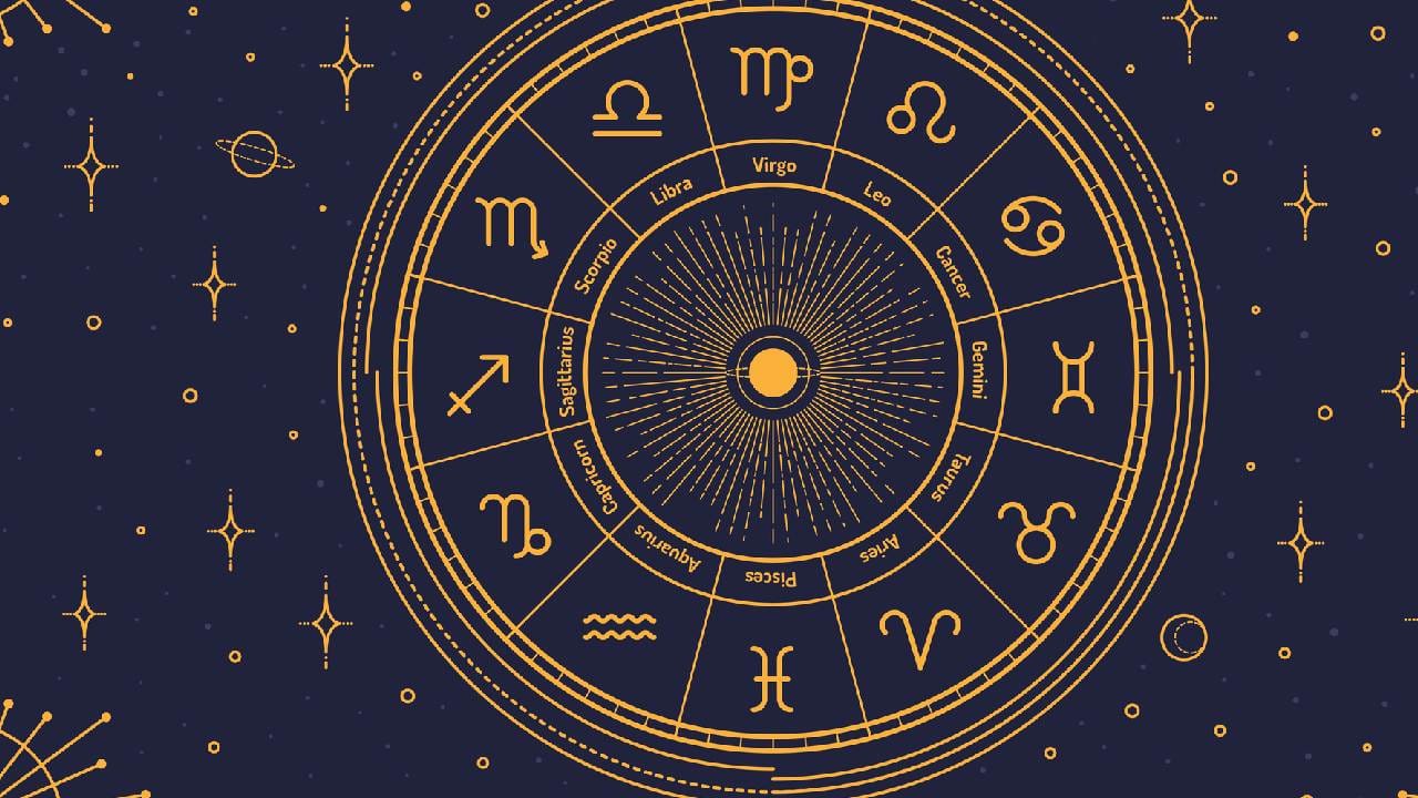 শাস্ত্র অনুযায়ী, শনি ও সূর্যের মধ্যে চরম শত্রুতার সম্পর্ক রয়েছে। তাই শনিদেবকে উৎসর্গ করা দিনে সোনা কিনলে তা অশুভ ফল দিতে পারে। এর প্রভাবে দাম্পত্য জীবনে অশান্তি বা হঠাৎ বড় কোনো আর্থিক ক্ষতির সম্ভাবনা থাকে। Getty Images