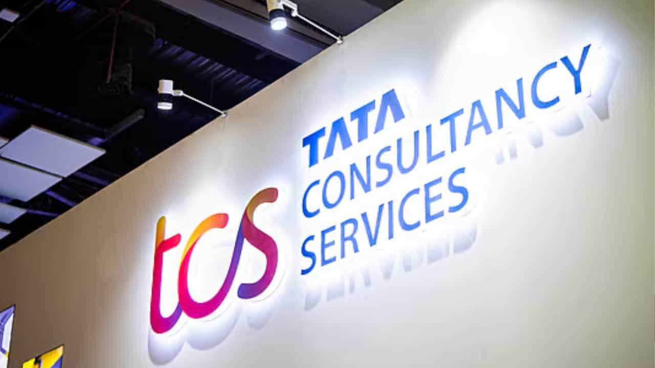 TCS Shutdown: যৌন হেনস্থা, ধর্মান্তকরণের অভিযোগ, বন্ধ হয়ে গেল TCS-র অফিসই! TCS Shutdown: যৌন হেনস্থা, ধর্মান্তকরণের অভিযোগ, বন্ধ হয়ে গেল TCS-র অফিসই!