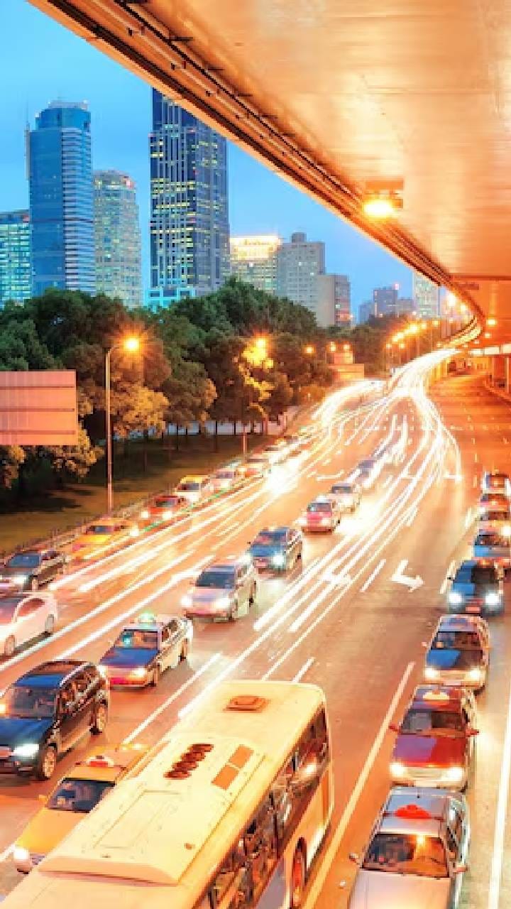 রাজনৈতিক প্রচারের জেরে শহরের বিভিন্ন এলাকায় সাময়িক যানজটের আশঙ্কা