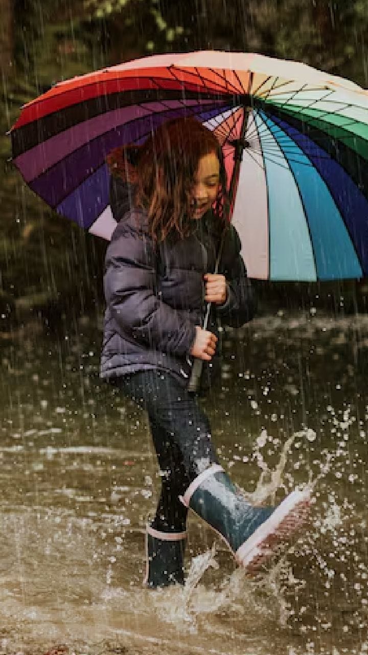 ভোটের দিনই বৃষ্টির ভ্রুকুটি! কলকাতা সহ ৬ জেলায় কালবৈশাখীর লাল সতর্কতা জারি