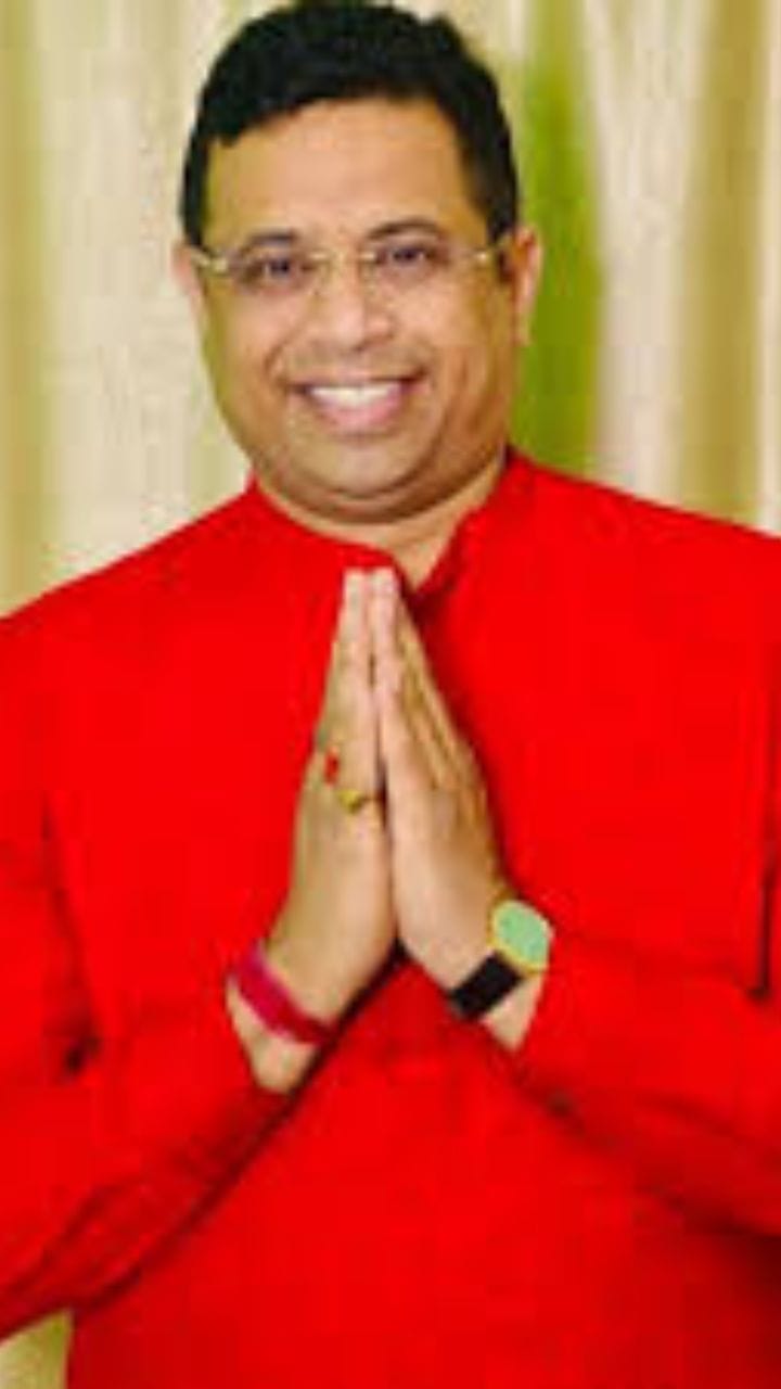 'গোবর জলে পরিষ্কার হয়ে, ভালো করে স্নান করুন, সব ঠিক হয়ে যাবে'