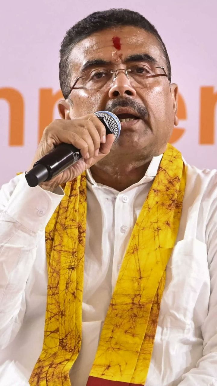 ৭ দিন আগে বাংলাদেশ থেকে এসেছিল, জায়গা হল হোল্ডিং সেন্টারে!