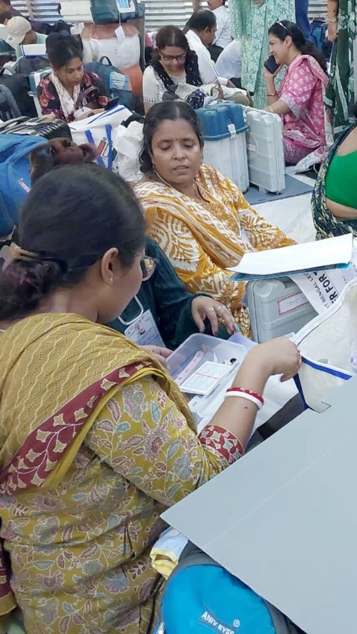 গণনার দিন মেদিনীপুরে কোনও অস্থায়ী কর্মী নয়