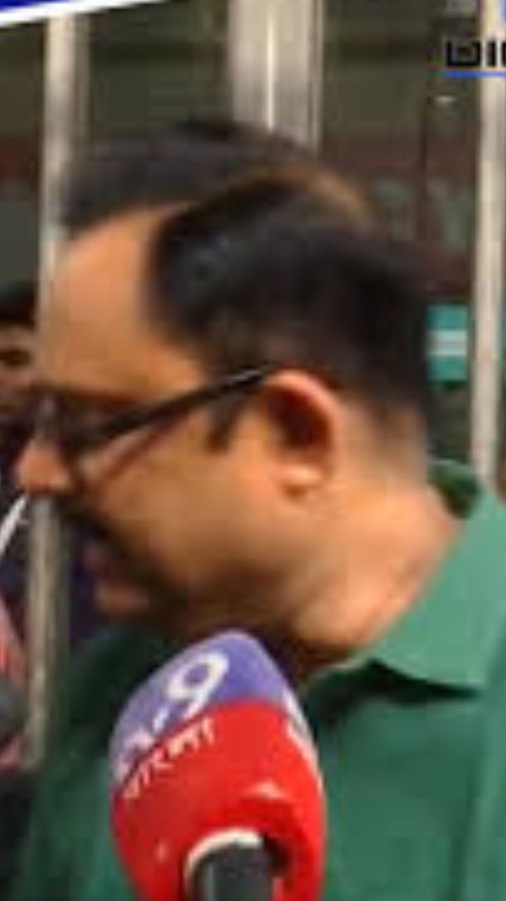 '২২ তারিখ অনীকদার জন্মদিনেও কথা হয়েছিল...'