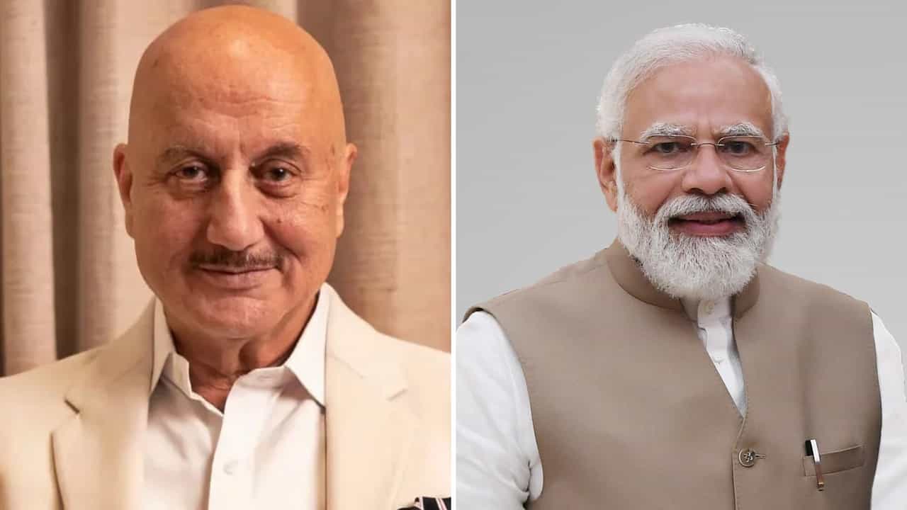 মোদির কথা অক্ষরে অক্ষরে পালন করলেন অনুপম খের, প্রধানমন্ত্রীর উদ্দেশ্যে কী বললেন অভিনেতা? মোদির কথা অক্ষরে অক্ষরে পালন করলেন অনুপম খের, প্রধানমন্ত্রীর উদ্দেশ্যে কী বললেন অভিনেতা?