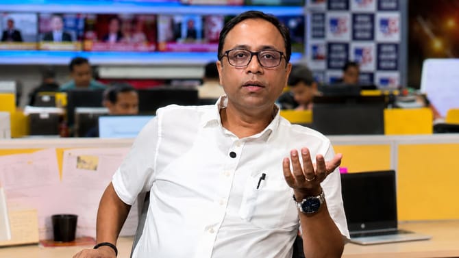 মুখপাত্র পদ থেকে ইস্তফা দিয়েই কাদের কথা বললেন অরূপ চক্রবর্তী?