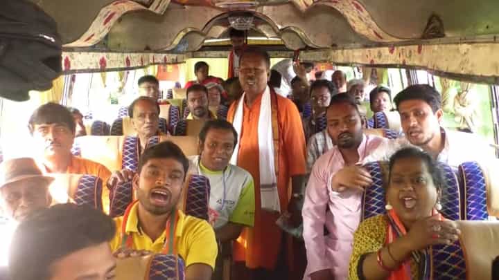 BJP Government in Bengal: এই প্রথমবার শাসকদলের সমর্থক হিসেবে ব্রিগেডে, কী বলছেন বিজেপি সমর্থকরা? BJP Government in Bengal: এই প্রথমবার শাসকদলের সমর্থক হিসেবে ব্রিগেডে, কী বলছেন বিজেপি সমর্থকরা?