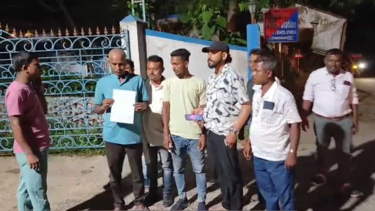BJP Leader: বিয়ারের বোতল ভেঙে বিজেপি নেতাকে খুনের চেষ্টার অভিযোগ, চাঞ্চল্যকর ঘটনা নদিয়ায়