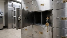 Locker-র এক্সট্রা চাবি থাকে না ব্যাঙ্কের কাছে! চাবি হারিয়ে গেলে কী হয়?