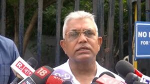 'প্রথমে ডিম-মাছ-ভাত, পরে শাক-ভাত, শেষে ভাত! তারপর না খেয়ে মরবে সব'