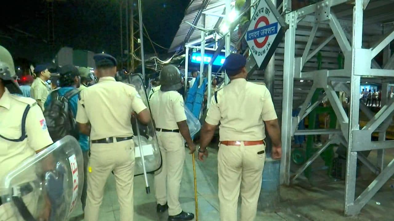 West Bengal News Live: হকার উচ্ছেদে তপ্ত দমদম, ইউনিয়নের বিক্ষোভের মাঝেই লাঠিচার্জ পুলিশের