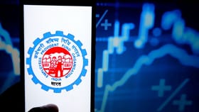 EPFO এবার Whatsapp-এ! Hello লিখলেই দেখতে পাবেন ব্যালেন্স থেকে লেনদেন