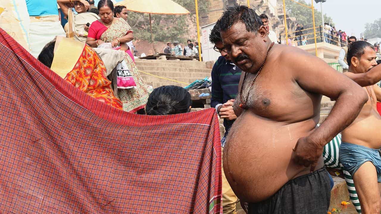 Belly fat in Indians: কেন ভারতীয়দেরই এত বেশি ভুঁড়ি থাকে? Belly fat in Indians: কেন ভারতীয়দেরই এত বেশি ভুঁড়ি থাকে?