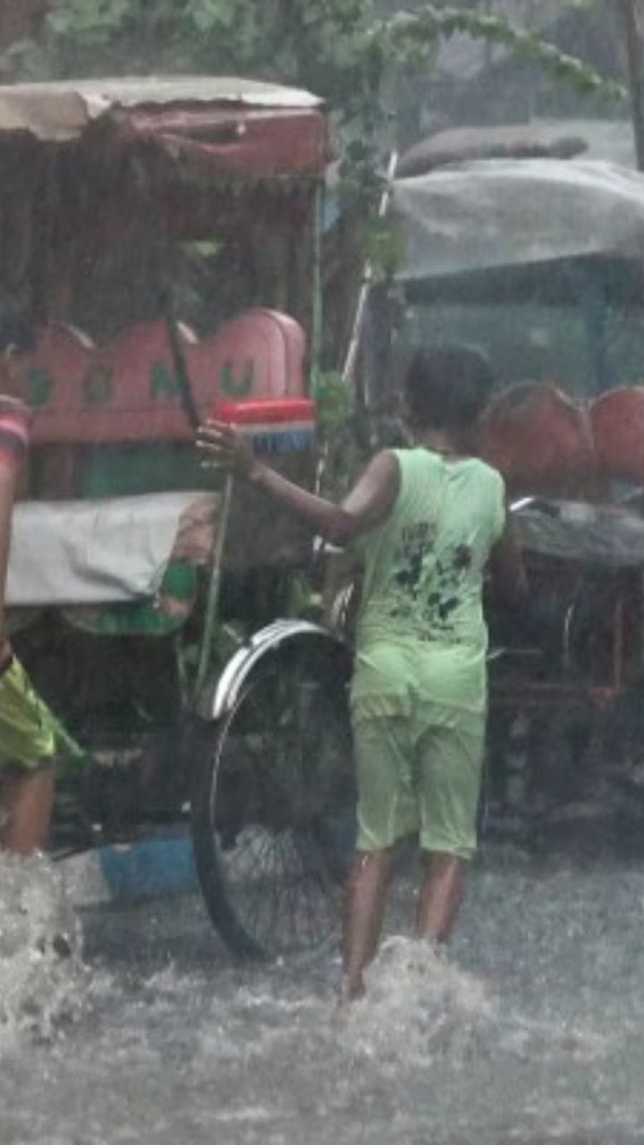 দুপুরেই নামল আঁধার, বজ্রবিদ্যুৎ-সহ প্রবল ঝড় কলকাতায়