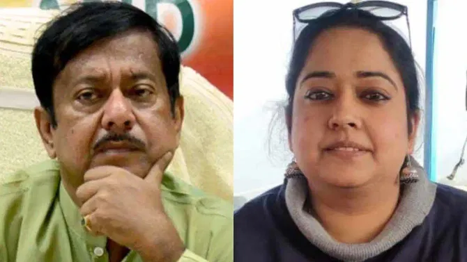 সকালে প্রেস কনফারেন্সে হাজির, বিকেলেই পদ গেল বালু-কন্যা প্রিয়দর্শিনীর