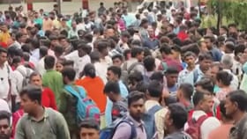 দলে দলে ফিরে গেল ওরা, কমতে পারে ভোট