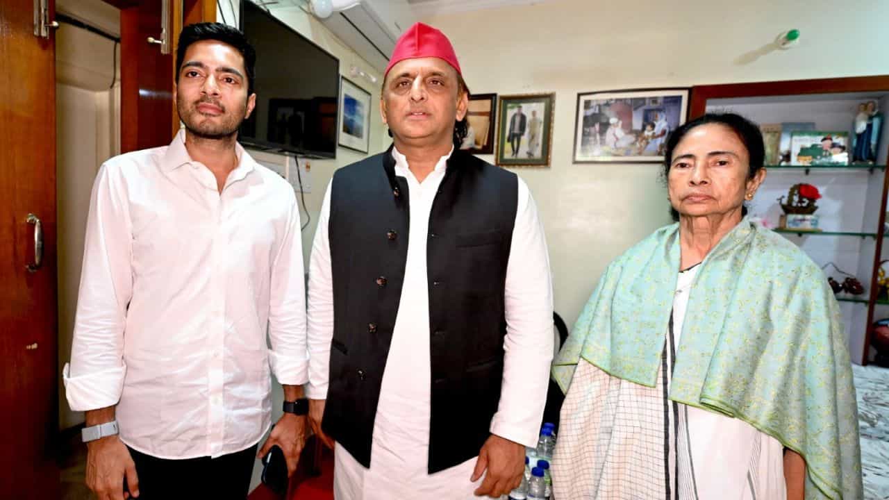 West Bengal Government Formation Highlists: মমতার পাশে থাকার বার্তা দিয়ে গেলেন অখিলেশ