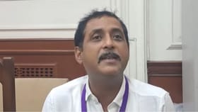 'তাপসকাকুও একমত হবেন...', কুণাল ঘোষকে নিয়ে যা বললেন সজল