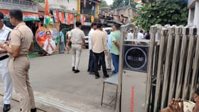 রাতারাতি মমতার বাড়ির সামনে থেকে সরে গেল গার্ডরেল