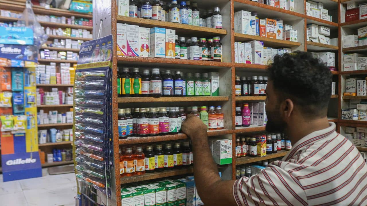 Medicine Price: ২০০০ টাকার ওষুধ পাবেন ২০০ টাকায়, বাংলায় বড় ঘোষণা, কীভাবে পাবেন এই সুবিধা