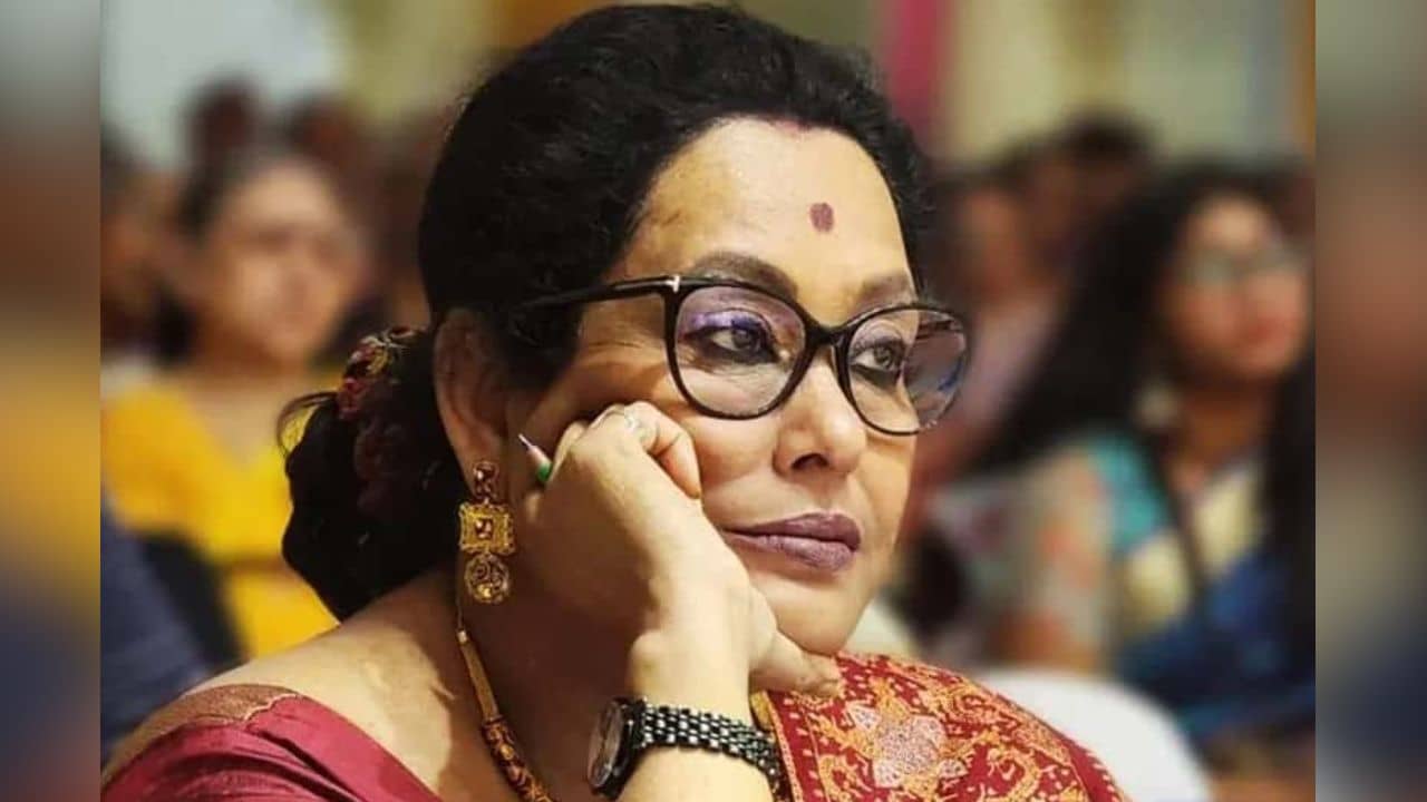 Leena Gangopadhyay: ছিলেন তৃণমূল ঘনিষ্ঠ, সরকার বদল হতেই রাজ্য মহিলা কমিশনের চেয়ারপার্সন পদে ইস্তফা লীনার