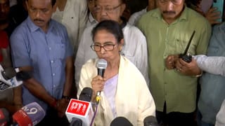 Mamata Banerjee: ‘ডাক্তাররা ছাড়তে চাননি, বাধ্য হয়েছেন’, অভিষেকের চিকিৎসা কোথায় হবে জানালেন মমতা