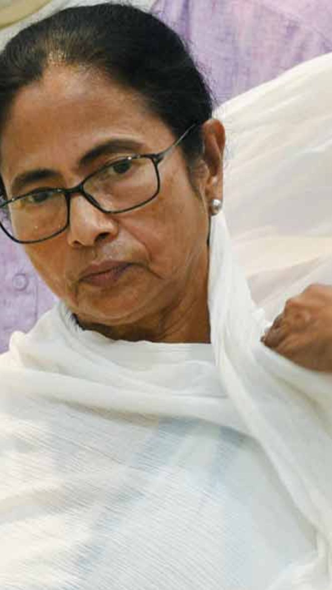 বিধানসভা থেকে সরল মমতার বোর্ড