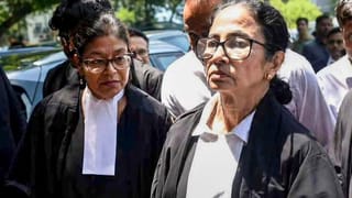 Mamata Banerjee High Court protest: ভোট পরবর্তী হিংসা মামলায় সওয়াল করতে গিয়ে ‘চোর’ স্লোগান শুনতে হল মমতাকে