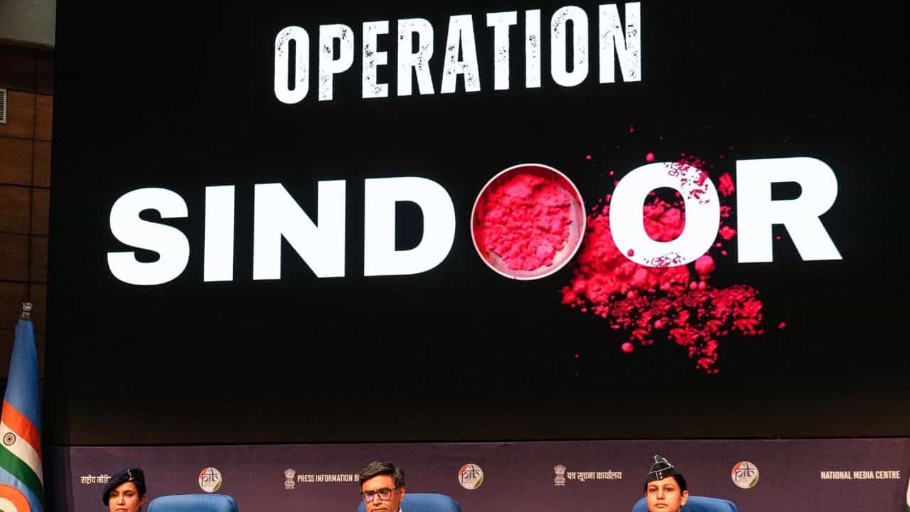 Operation Sindoor: পাকিস্তানের বুকে ঢুকে জবাব ভারতের, যে যে কারণে সফল ‘অপারেশন সিঁদুর’...