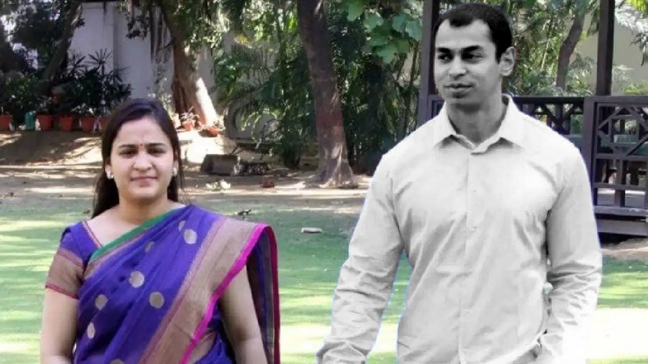 Prateek Yadav Passes Away: অখিলেশের পরিবারে শোকের ছায়া, মাত্র ৩৮ বছর বয়সে প্রয়াত মুলায়মের ছোট ছেলে Prateek Yadav Passes Away: অখিলেশের পরিবারে শোকের ছায়া, মাত্র ৩৮ বছর বয়সে প্রয়াত মুলায়মের ছোট ছেলে