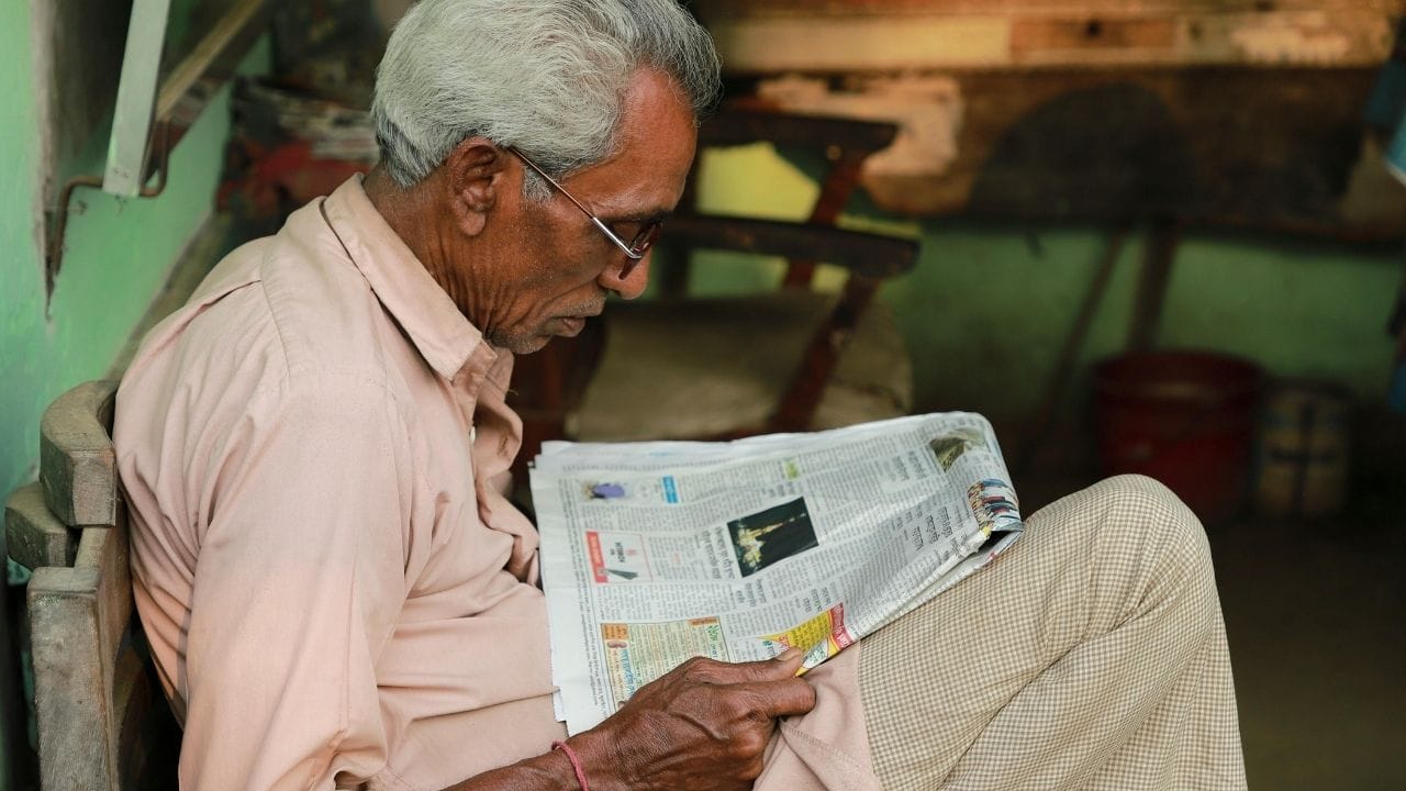 এখন বহু ছোট ব্যবসাই বাড়ি থেকে চালানো যায়। আলাদা করে সেটআপের প্রয়োজন পড়ে না। আবার প্রচুর কর্মক্ষমতারও দরকার পড়ে না এই ধরনের ব্যবসা চালাতে।    