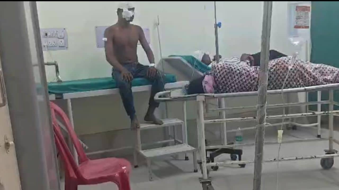 Samserganj Women Assault Case: মাঝ রাতে বাড়িতে ঢুকে মহিলাদের চুল কাটার অভিযোগ, তপ্ত সামসেরগঞ্জ