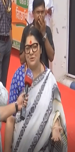 বিরোধী দলনেতা থেকে মুখ্যমন্ত্রী হয়ে কার্যালয়ে শুভেন্দু: লকেট