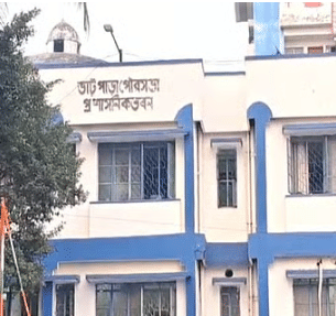 ভাটপাড়া পুরসভার ৩০ জন  কাউন্সিলরের গণ ইস্তফা