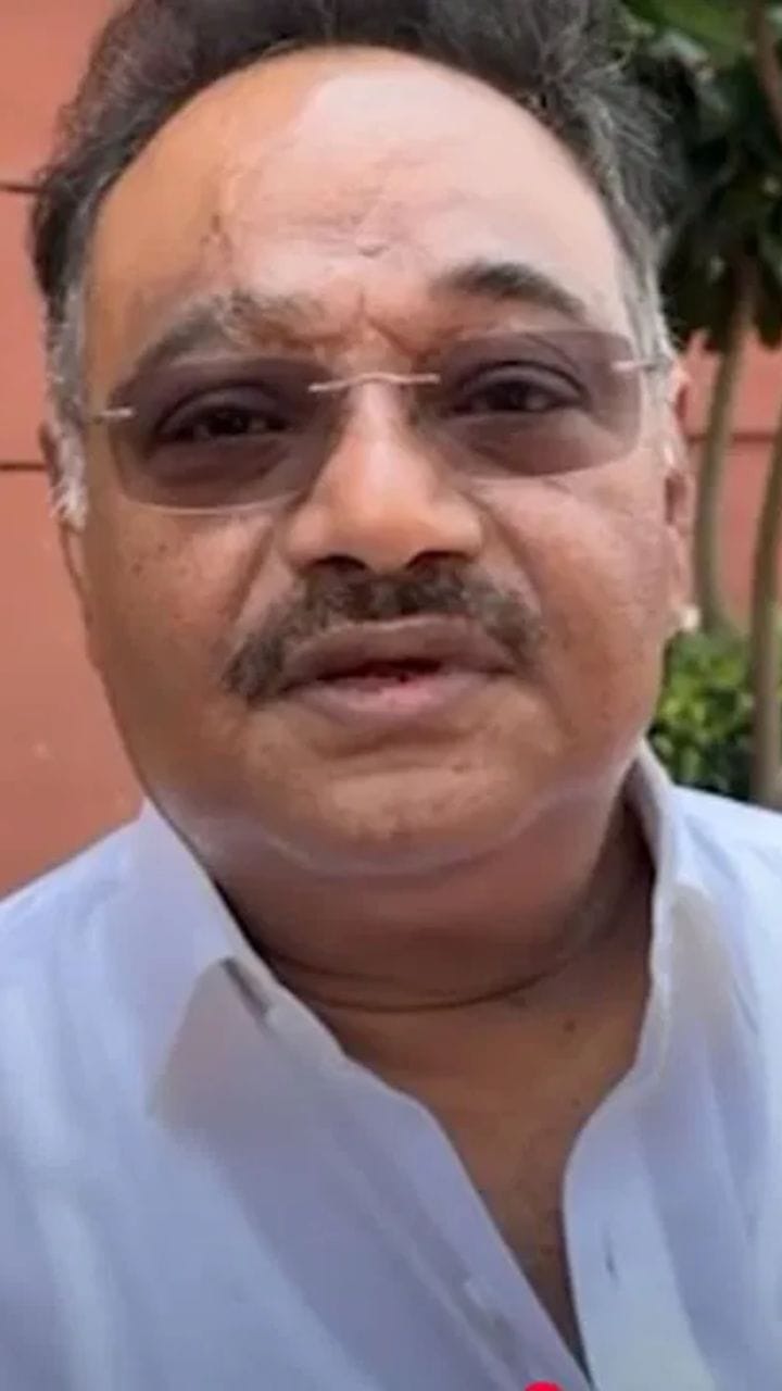 বিজেপির পতাকা হাতে আক্রমণ করলে দল থেকে বের করা হবে: শমীক