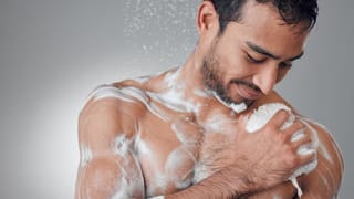 Skin Care Tips: সাবান নাকি বডি সোপ, ত্বকের ময়লা পরিষ্কার করতে কোনটা ভালো?