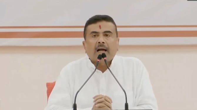 ঘণ্টা খানেকের ঝড়ে বহু মৃত্যু, মোটা অঙ্কের ক্ষতিপূরণ ঘোষণা CM-এর